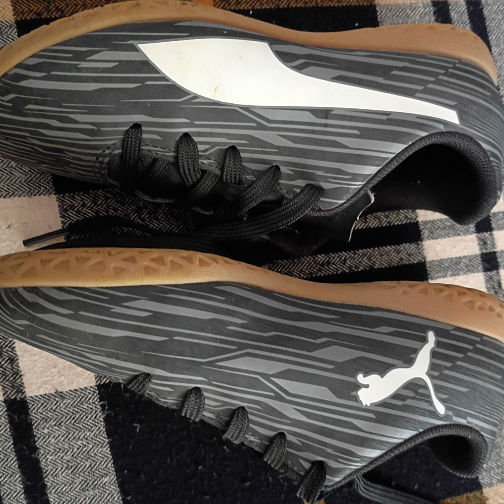 Kids Puma Gray and Black Indoor Soccer Shoes - Picture 4 of 9